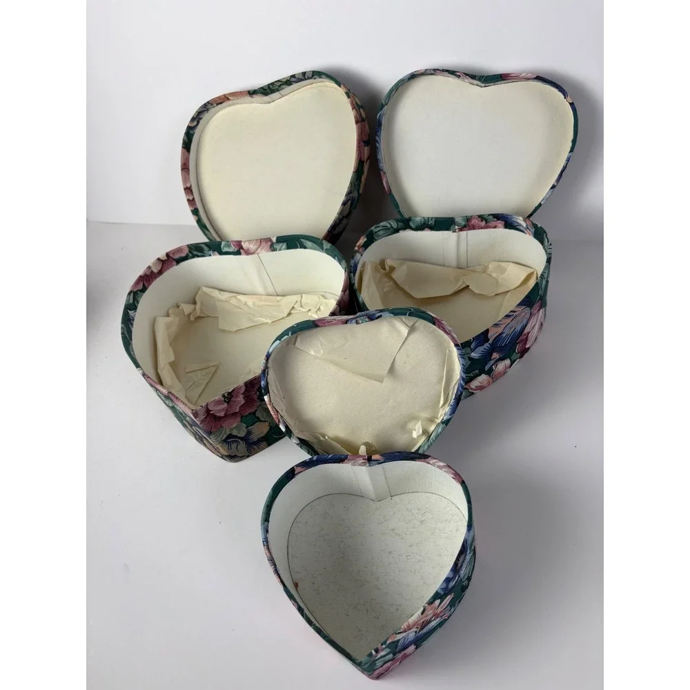 Vintage Floral Chintz Heart Nesting Boxes Set of 3  Cottage-core Nesting